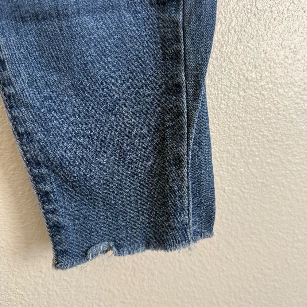 Pistola High-Rise Skinny w/ Medium Blue Wash and Raw Edge Hem (Box F) - Picture 7 of 10
